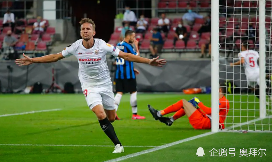 爱游戏入口-风云突变深圳男篮今晨扳平良机，欧联版图或变，气氛紧张，心理建设被强调(何晨光三人离开铁拳团)