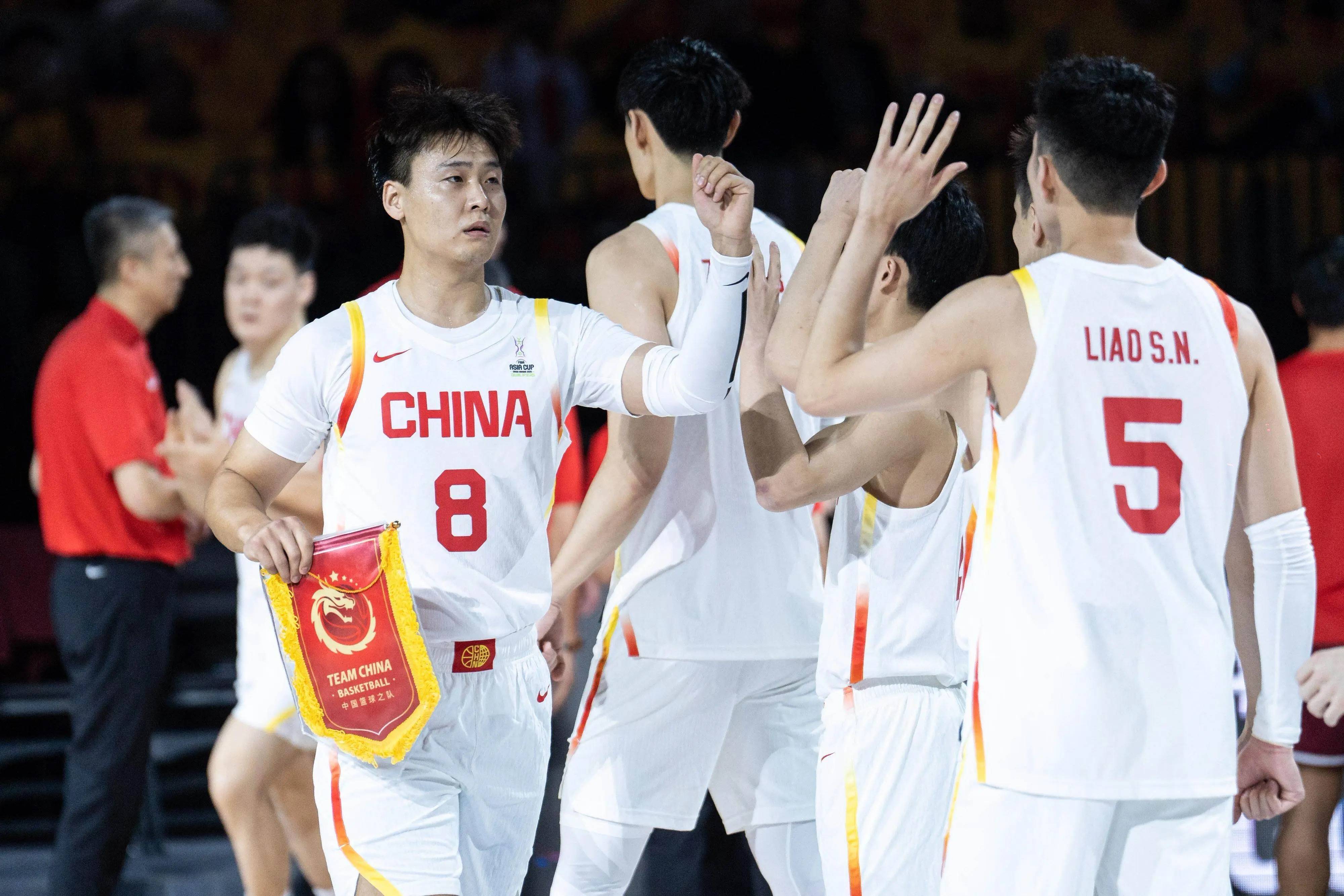 关于赛地聚焦:CBA常规赛冲刺阶段热度飙升,上海久事回应争议,质疑声仍在,身体对抗强度拉满的信息 关于赛地聚焦:CBA常规赛冲刺阶段热度飙升,上海久事回应争议,质疑声仍在,身体对抗强度拉满的信息