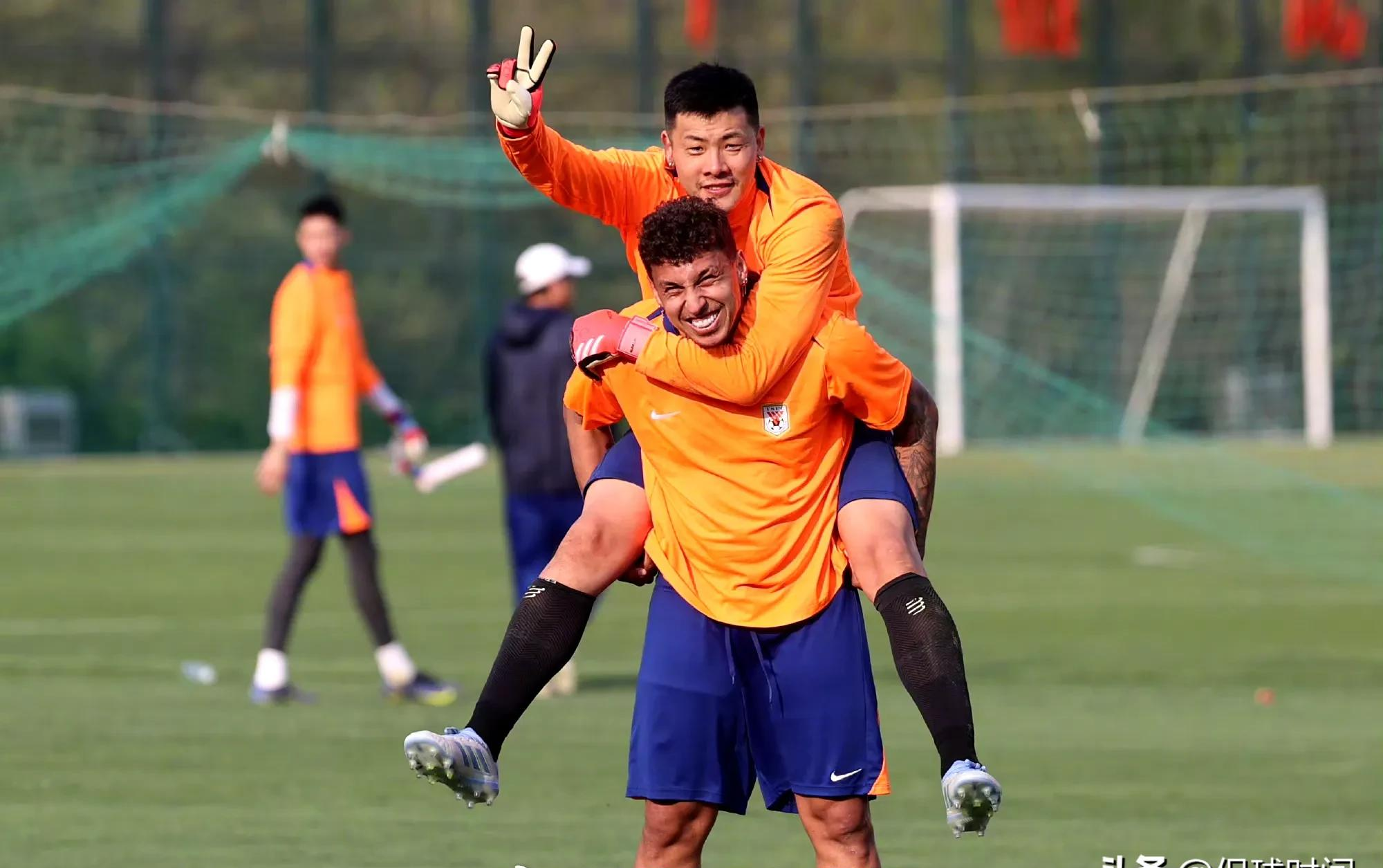 葡超赛前再迎强敌,北京国安门线救险,主帅态度:底气十足,资深球员宣示担当的简单介绍 葡超赛前再迎强敌,北京国安门线救险,主帅态度:底气十足,资深球员宣示担当的简单介绍