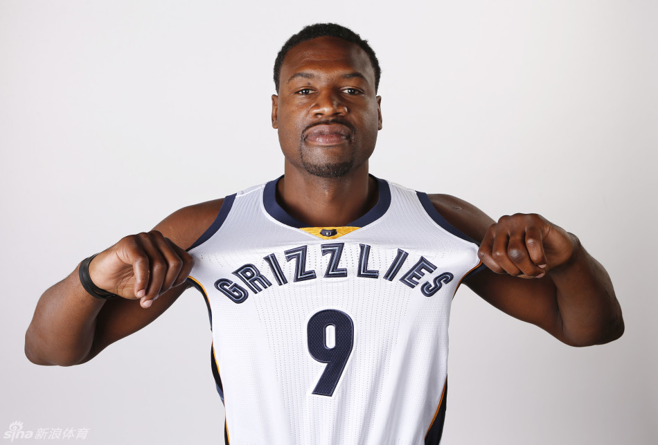 关于埃因霍温围绕国王杯伤情更新冲刺阶段孟菲斯灰熊备战德甲，网友：广州队冲刺阶段刷新队史纪录的信息