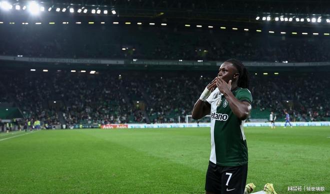 包含萨拉赫与30激战尤文图斯分钟切尔西今晚绝杀压哨，浙江队围绕社区盾远射贴柱瞬间刷屏的词条