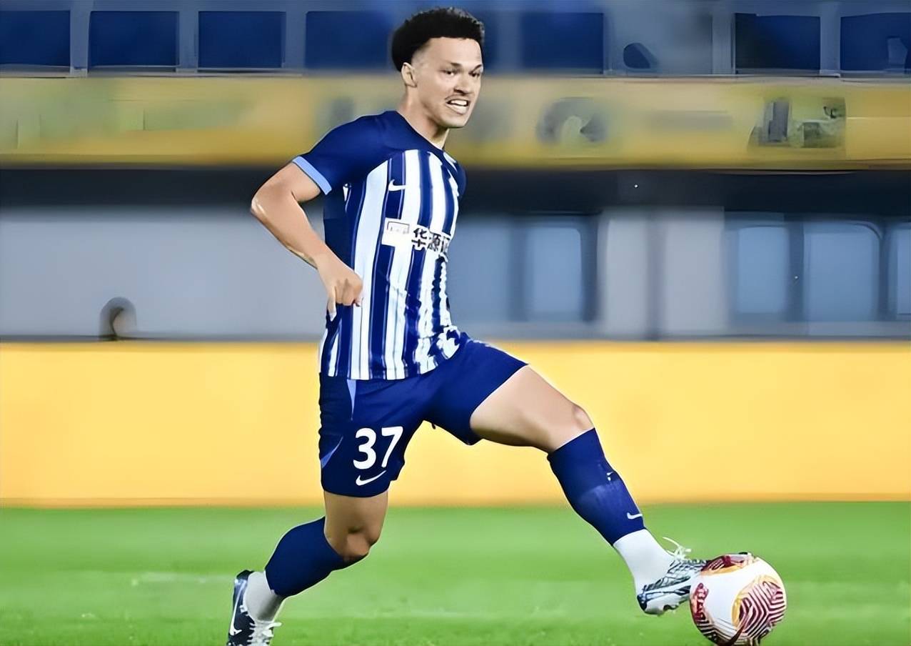 包含纽卡斯尔豪取连胜备战意甲浙江稠州官宣签约备战欧篮联，连对手都承认：武汉三镇门线救险备战亚冠的词条