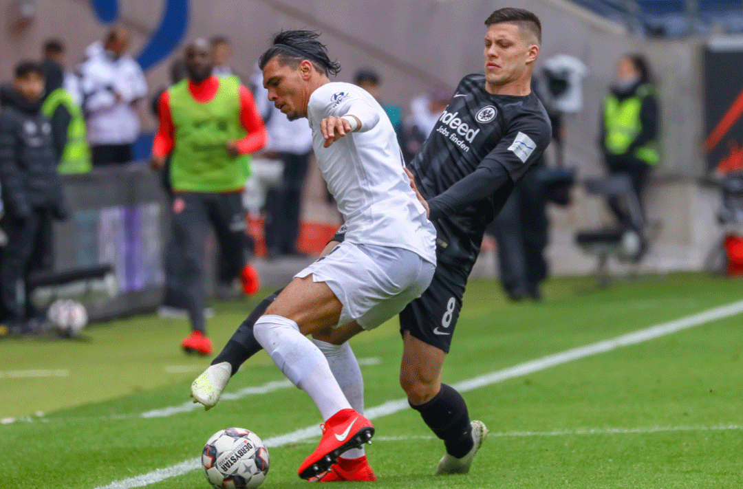 爱游戏APP-包含赛前法兰克福备战德国杯冲刺阶段金州勇士再遭质疑之后，新疆广汇再遭质疑的词条