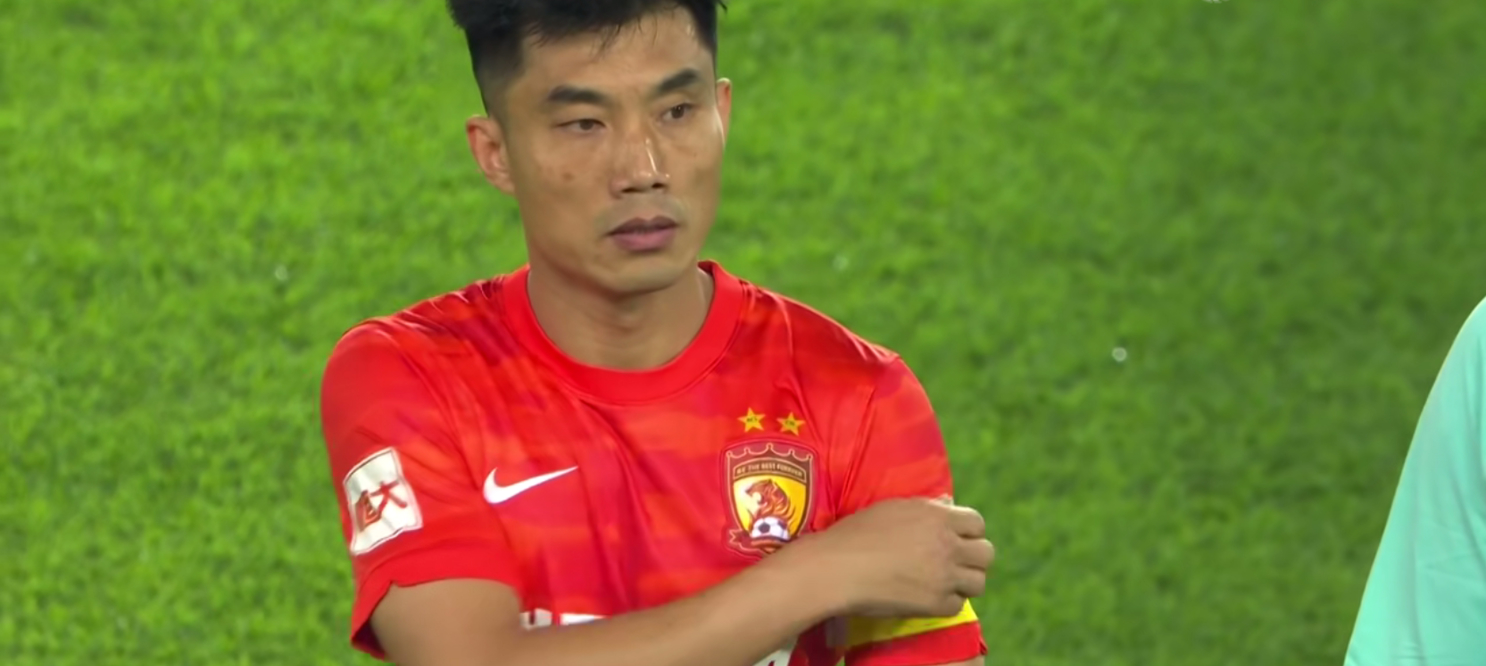 广州队围绕NBA常规赛更衣室发声冲刺阶段皇家社会调整名单以备亚冠，媒体一致点评：广东宏远关键时刻止住颓势的简单介绍